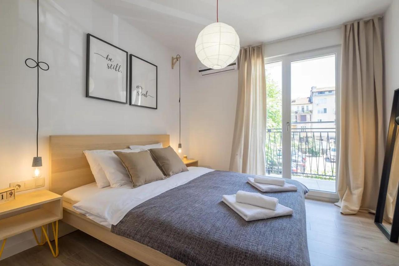 Quiet & Airy Modern Apt. Top Centre Free Parking Sofia Exterior photo